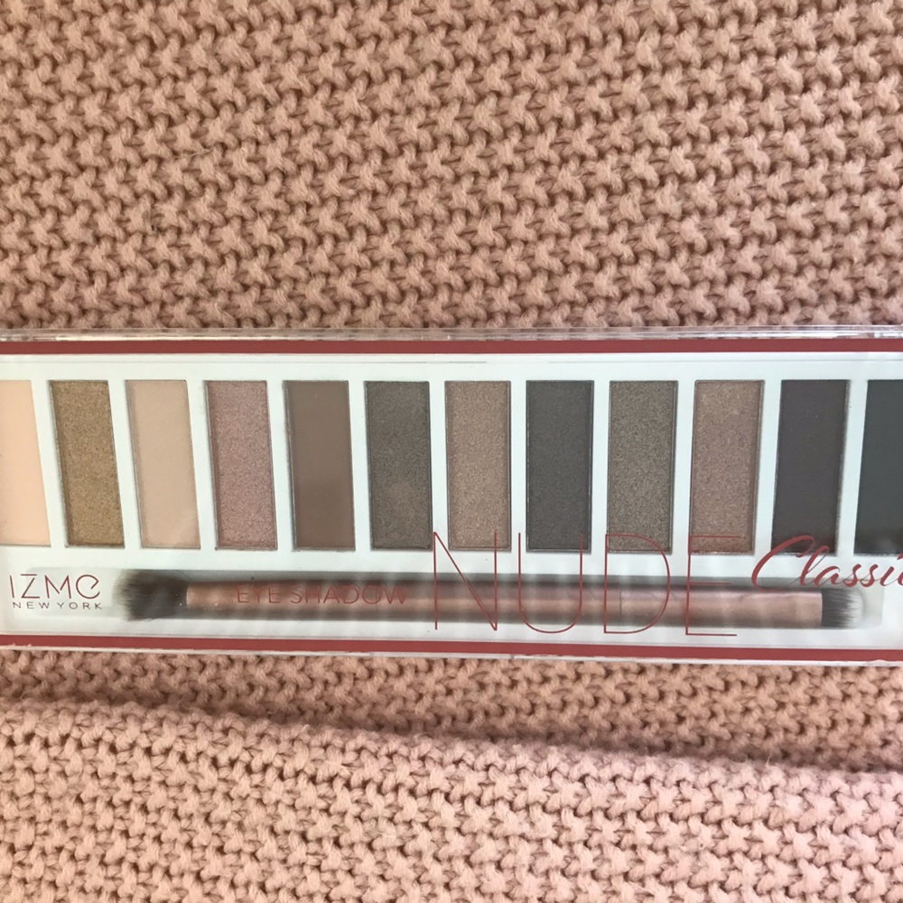 Nude colors palette